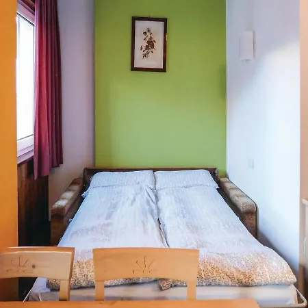 Apartment Studio In *